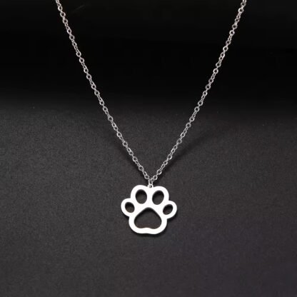 collar para mujer con pata de perrito en acero inoxidable
