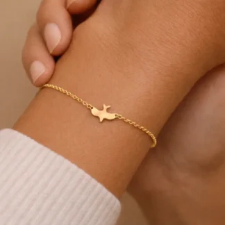 pulsera con pequeño pájaro para mujer