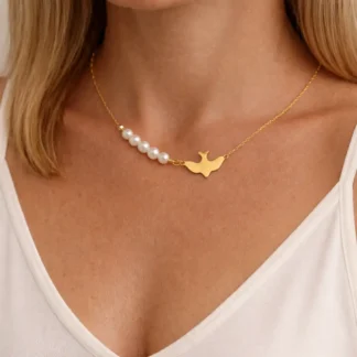 collar con colgante pájaro en acero inoxidable