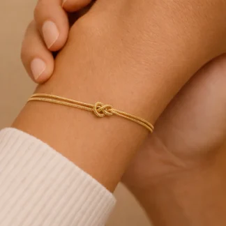 pulsera fina con doble nudo